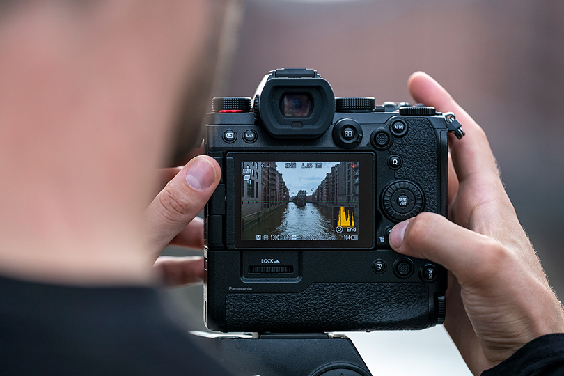 De LUMIX S5, een nieuwe hybride full-frame spiegelloze systeemcamera