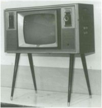 第一台電視機TF-37K 照片