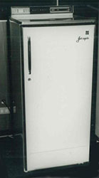 第一台電冰箱NR-140AZ照片