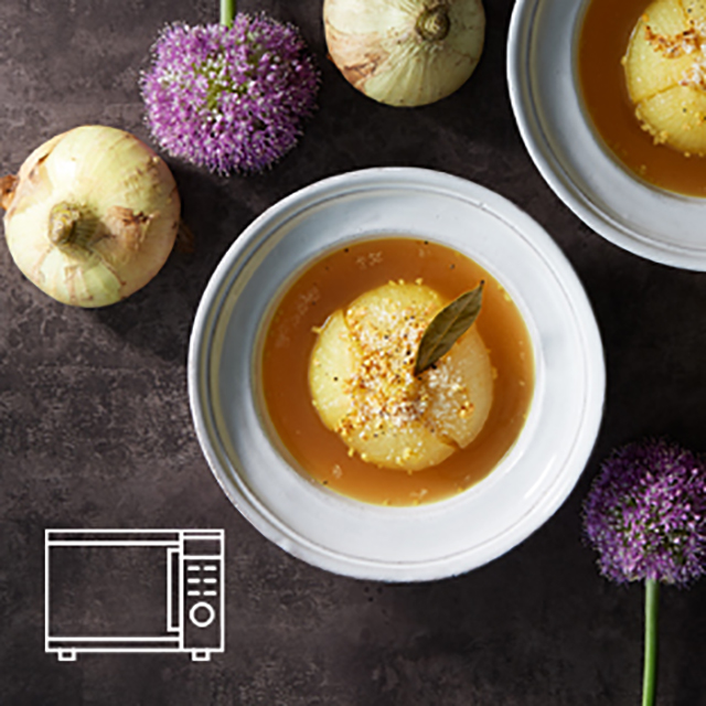 Whole onion curry-flavoured soup See more