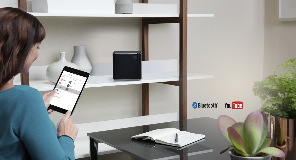 Bluetooth® Re-streaming