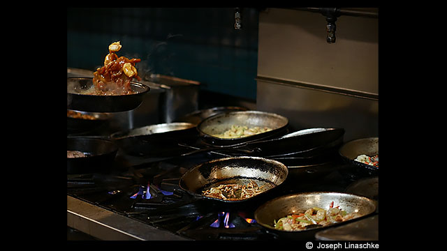 Get Inspired - LUMIX DMC-GX85H Super Zoom Lens Camera Kit