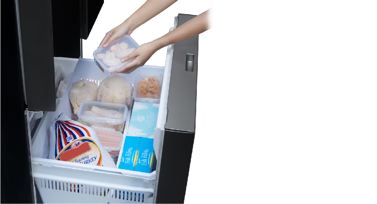 Easy to see, drawer-type bottom freezer