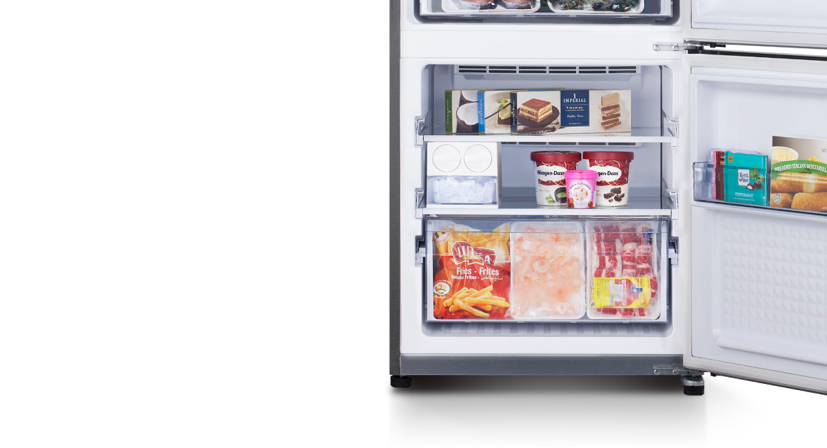 3-Layer Freezer
Compartment for
Neat Storage