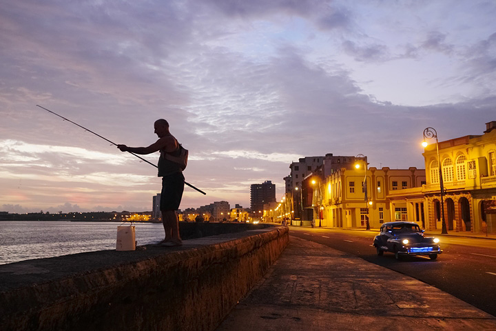 LEICA DG SUMMILUX 15mm / F1.7 ASPH. (H-X015) F2.2, 1/50 sec, ISO 1600