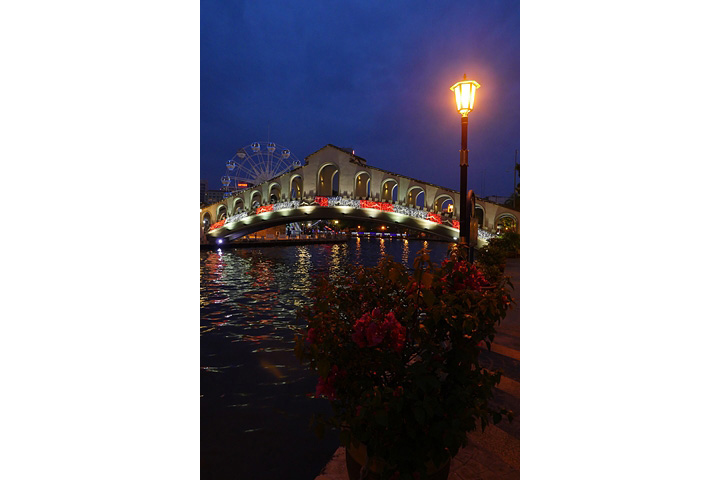 ‏LUMIX G X VARIO ‏12-35 مم / F2.8 ASPH. / POWER O.I.S. (H-HS12035) F5.0، 1/15 ثانية، ISO 1600