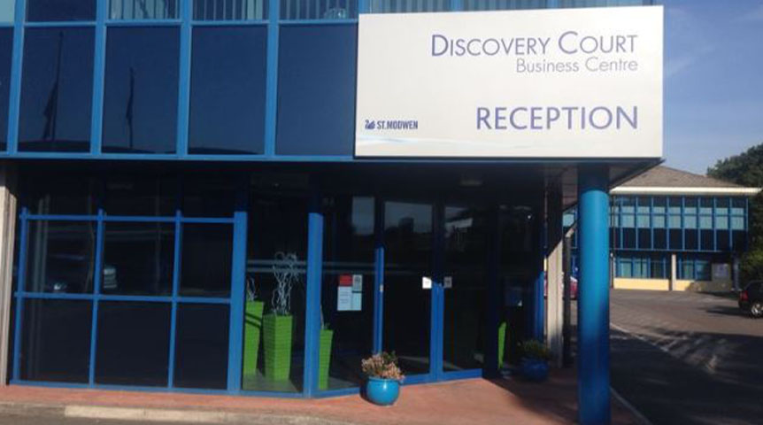 An image of a reception gate at Discovery Court Business Centre