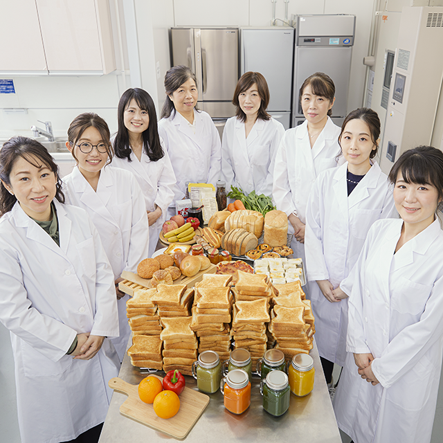 Un team di professionisti alla ricerca dell'eccellenza del gusto See more