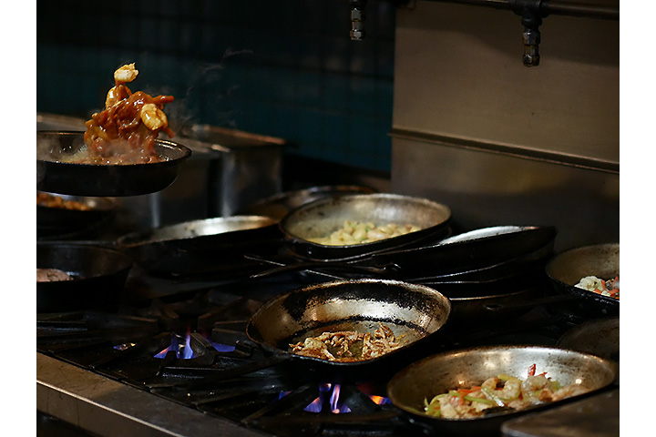 LEICA DG NOCTICRON 42.5mm / F1.2 ASPH. / POWER O.I.S. (H-NS043) | F1.2, 1/400 sec, ISO 1600