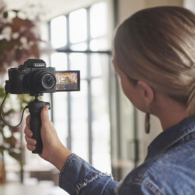 LUMIX G100 - Scopri la fotocamera pensata per i vlogger. See more