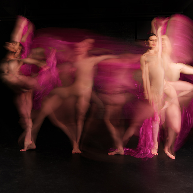 Catturare il movimento con una fotografia See more