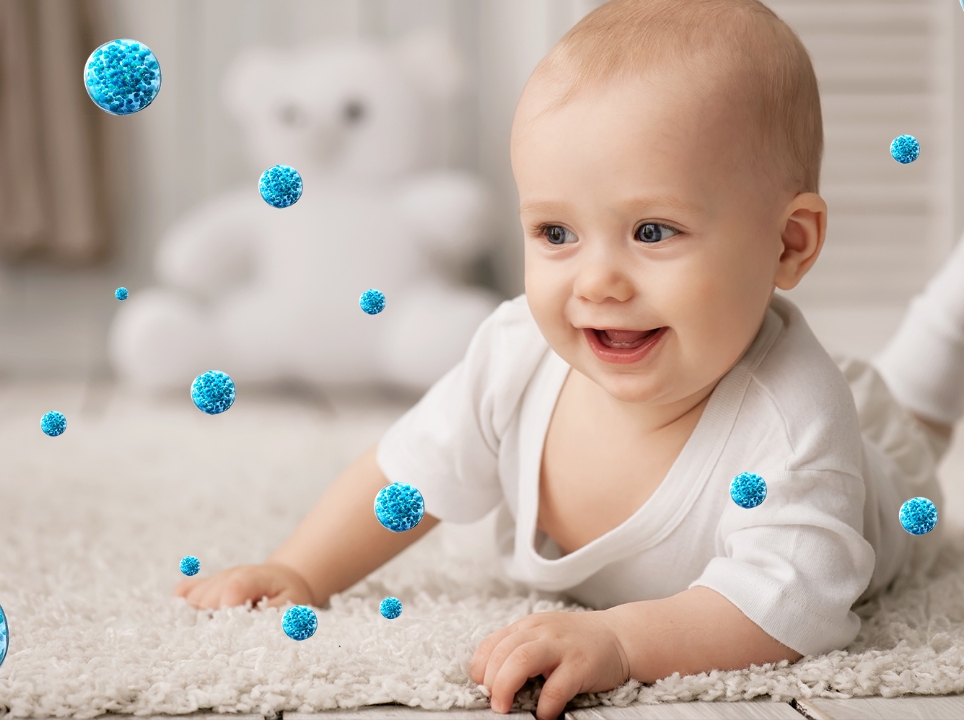 Gambar udara yang mengelilingi bayi tengkurap dimurnikan oleh nanoe™ X.