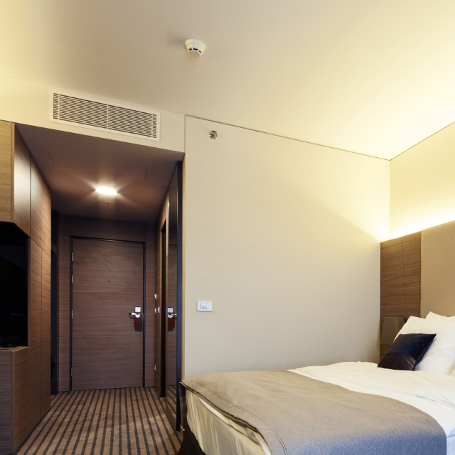 Cách lắp đặt máy điều hòa âm trần nối ống gió: Những điều bạn cần biết See more