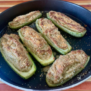 Zucchine ripiene di tonno di Enrico M. / NN-DS59