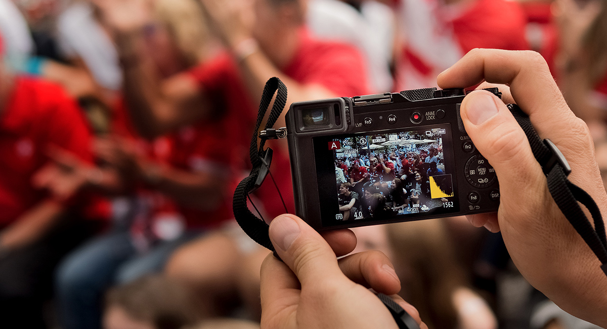 124萬觸控式螢幕，可進行直覺觸控操作