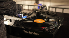 Jeux Olympiques de Paris 2024 : Technics partenaire des tests opérationnels pour les épreuves de breaking avec la platine DJ officielle SL-1210MK7.