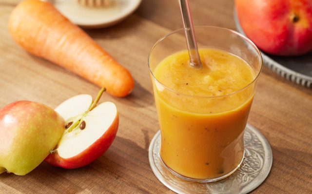 Smoothie dengan buah segar