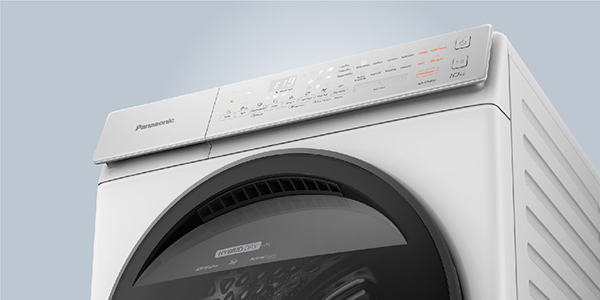 ICONIC DOOR DESIGN & FLOATING CONTROL PANEL