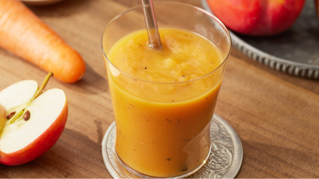 Apple and Carrot Smoothie