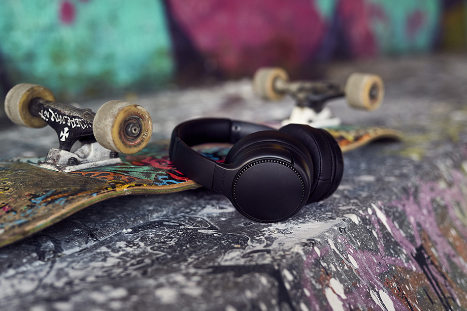 Headphone by the skateboard