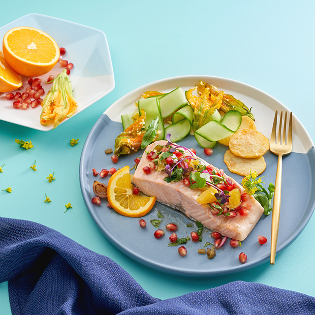 Salmon dengan Jeruk & Delima See more