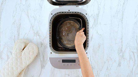 Hard Crust Bacon & Cheese