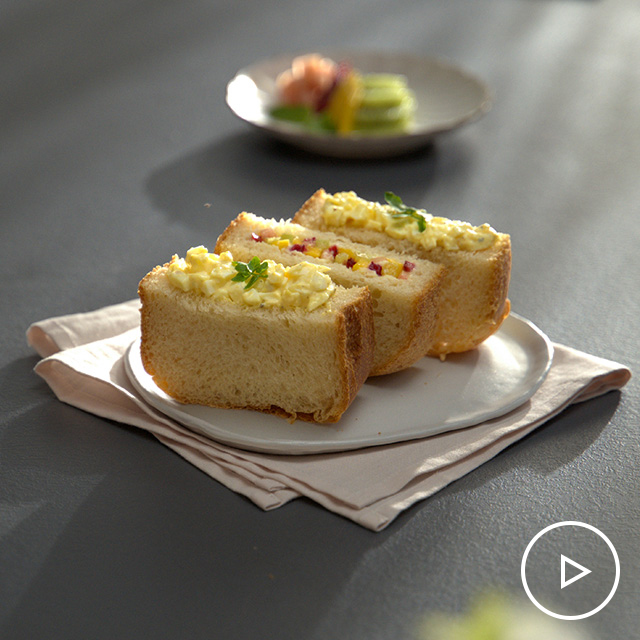 Bánh sandwich cầu vồng See more