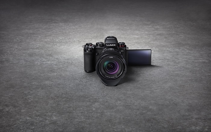 LUMIX S5 – Hybrid full-frame mirrorless camera delivers exceptional video quality, mobility and durability