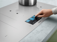 003_FY2017_Panasonic_Induktionsherd_schraeg_links_vorn