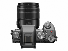 011_FY2015_LUMIX_G70_top