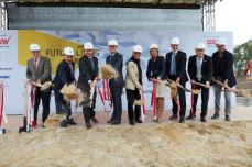 034_FY2017_FLB_Spatenstich_1