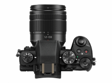 045_FY2015_LUMIX_G81_oben