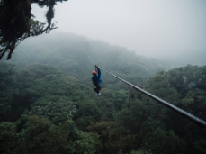 053_FY2017_Panasonic_seilbahn