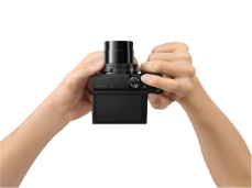 054_FY2016_LX15_Hand