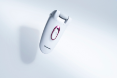 087_FY2016_Panasonic_ES-WE22-P_Design