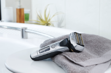 092_FY2015_Shaver_LV6N_S_life_04