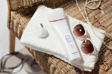 093_PM_FY2015_IPL_ES-WH90_Beauty2