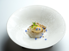 117_Panasonic_Asiatische_Patisserie_Kalamansi_Eis_mit_Litschi_Tapioka_ganz