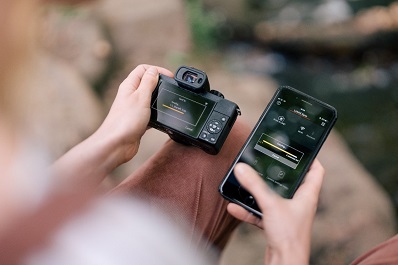 Nueva Lumix G100, la mejor cámara sin espejo para vlogging con grabación en 4K, un diseño compacto y una calidad de sonido extraordinaria