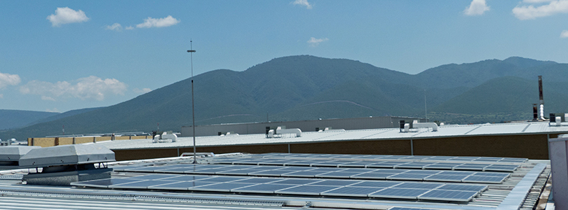 Beneficios de elegir soluciones fotovoltaicas de Panasonic Business en la industria mexicana