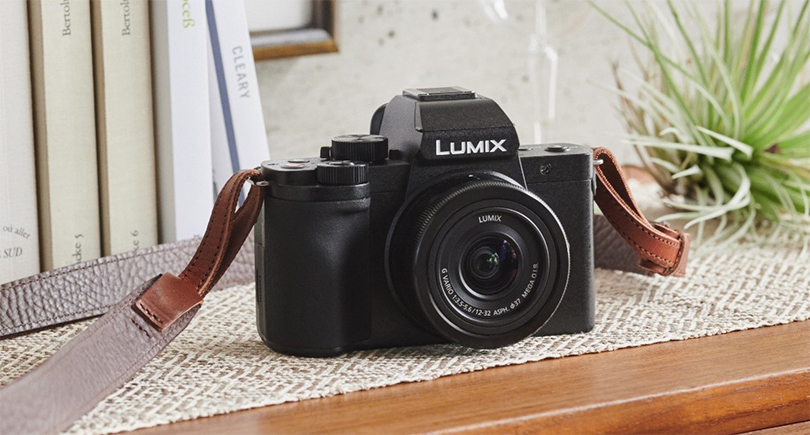 Nova Lumix G100, a melhor câmara sem espelho para vlogging com gravação em 4K, um design compacto e uma qualidade de som extraordinária
