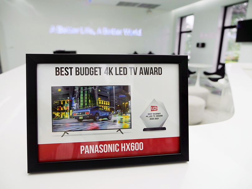 พานาโซนิค ทีวี รุ่น TH-HX600 รับมอบรางวัล ทีวีสุดคุ้ม จาก LCD TV Thailand