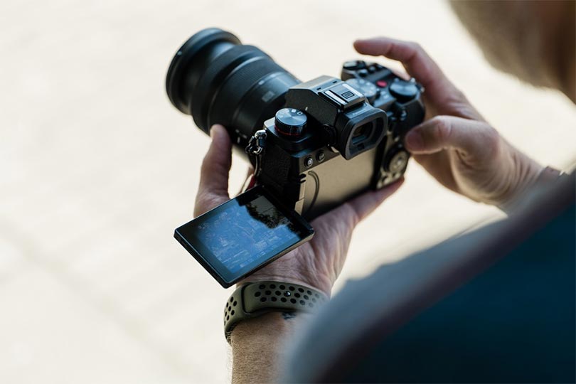 Panasonic ra mắt máy ảnh Full-Frame không gương lật Lumix S5  Chất lượng hình ảnh vượt trội trong điều kiện thiếu sáng cùng khả năng cơ động tuyệt vời