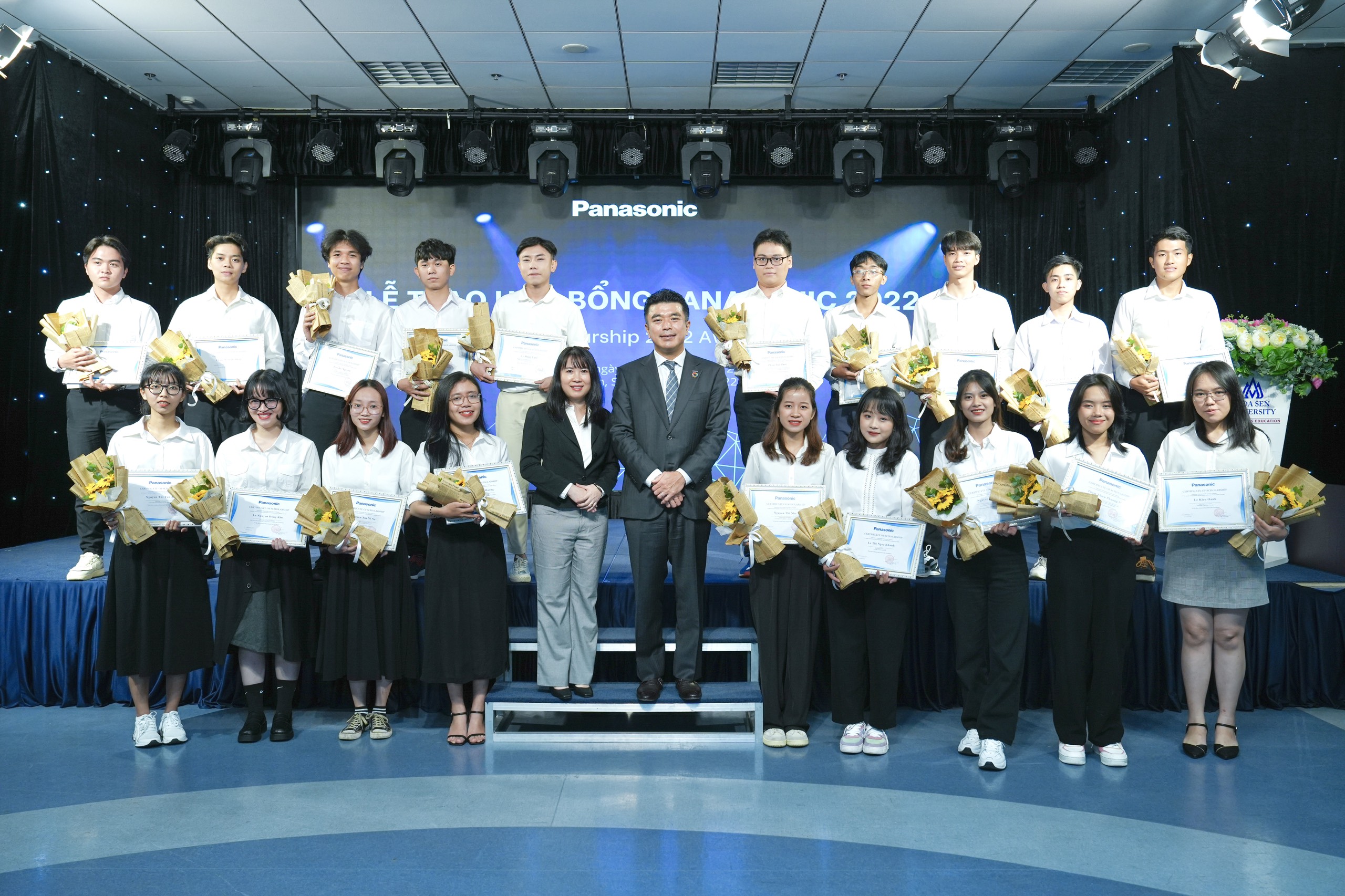 Panasonic enhance the scholarship program, offer more studying opportunities for Vietnamese talented students