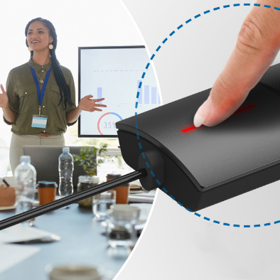 Una persona que usa un dispositivo de pantalla táctil. Texto: 'Comparte pantallas fácilmente con tan solo pulsar un botón'