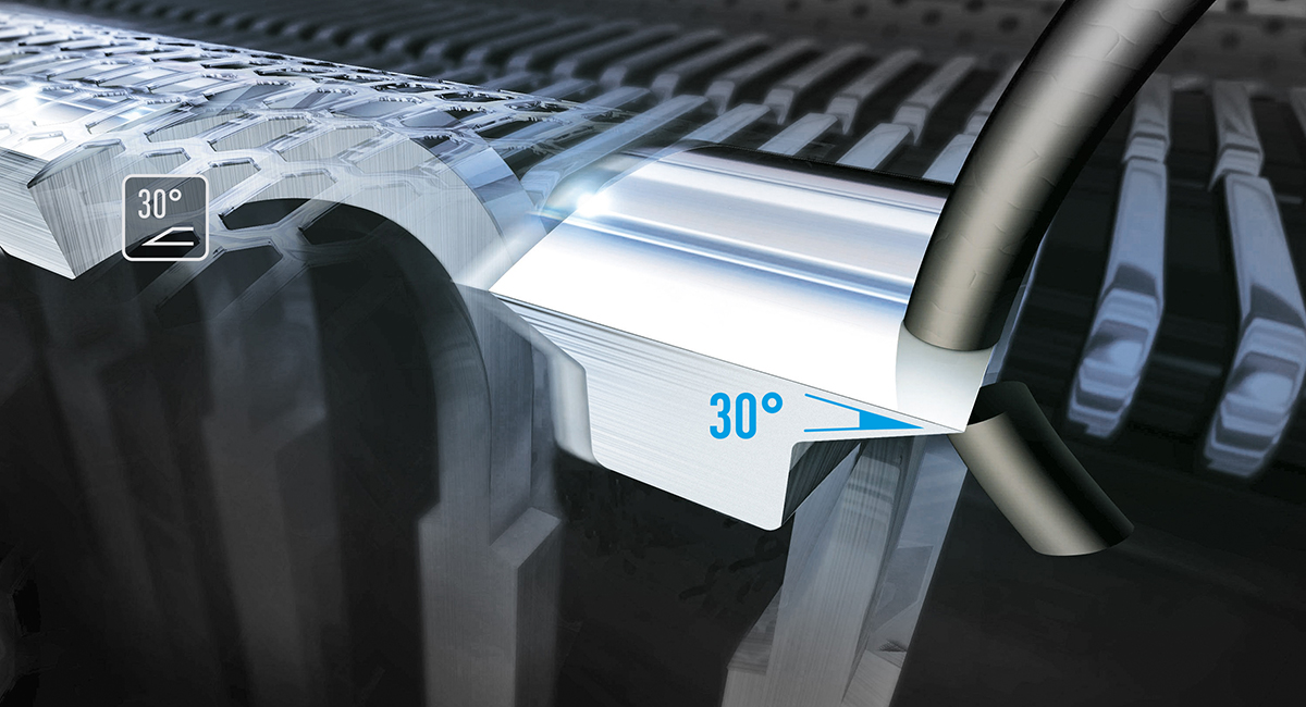 
Lames nano-polies inclinées à 30˚