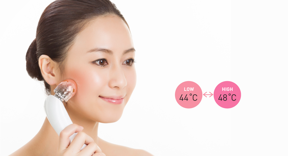 Soothing skin care with a warm beauty massage