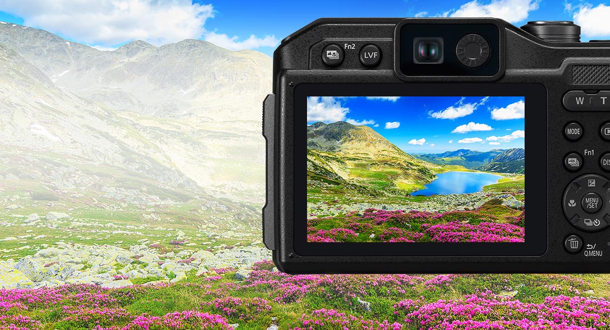 3.0-inch 1,040k-dot
Rear Monitor