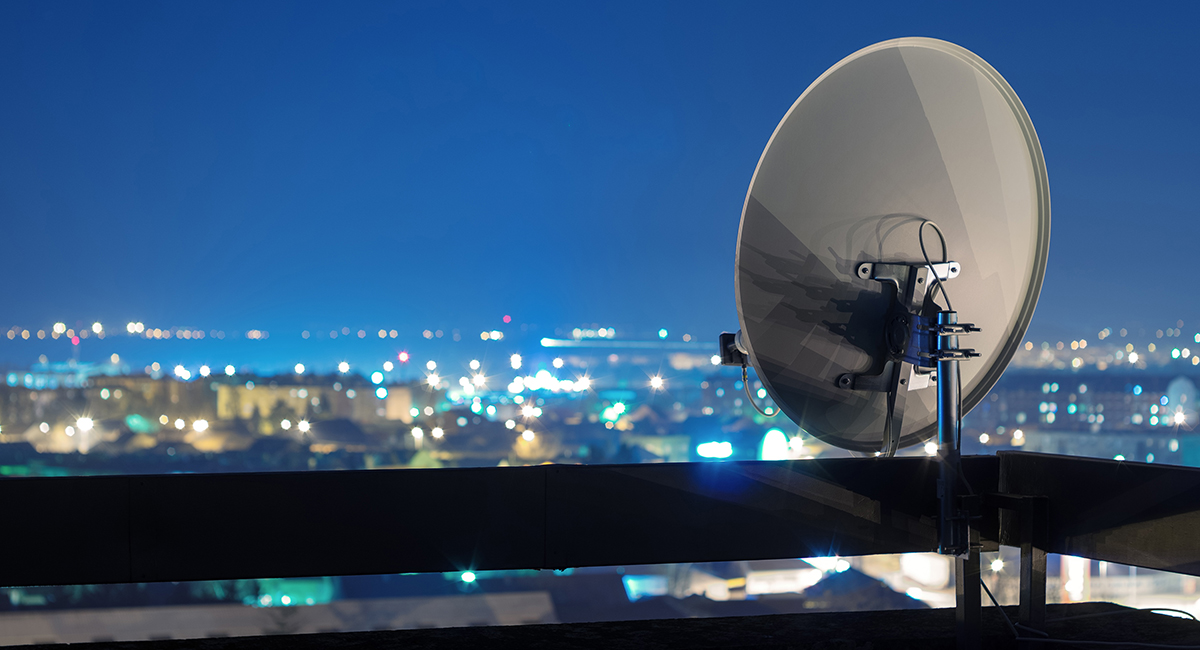 Dual Tuners (1 x UHF, 1 x Satellite)