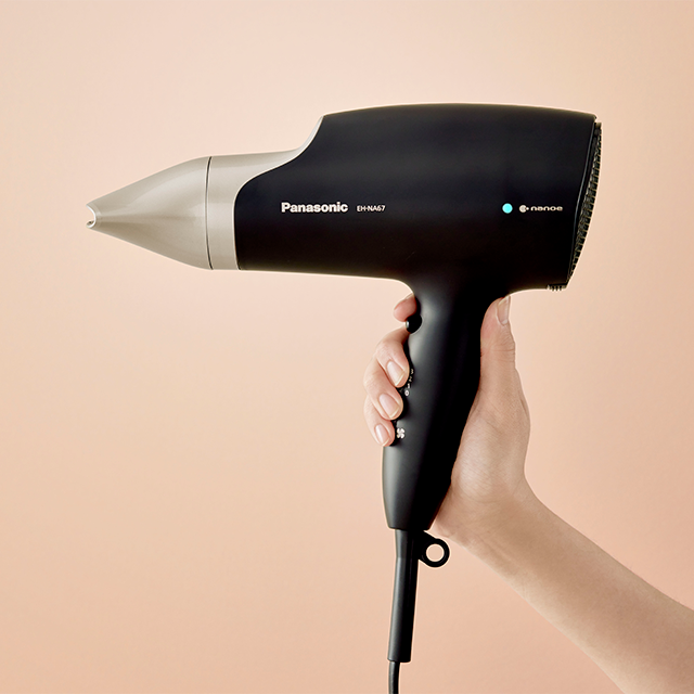 Bouncy Blow dry See more